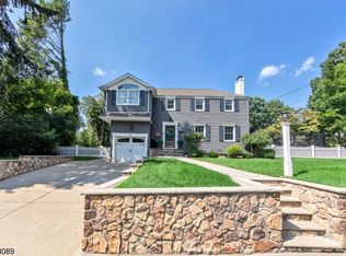 117 Dora Ave, Waldwick, NJ 07463