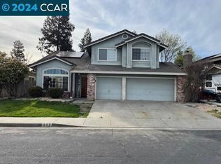802 Notre Dame Dr, Vacaville, CA 95687
