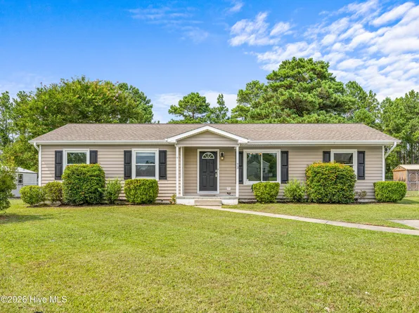 73 Sanders Drive, Hubert, NC 28539