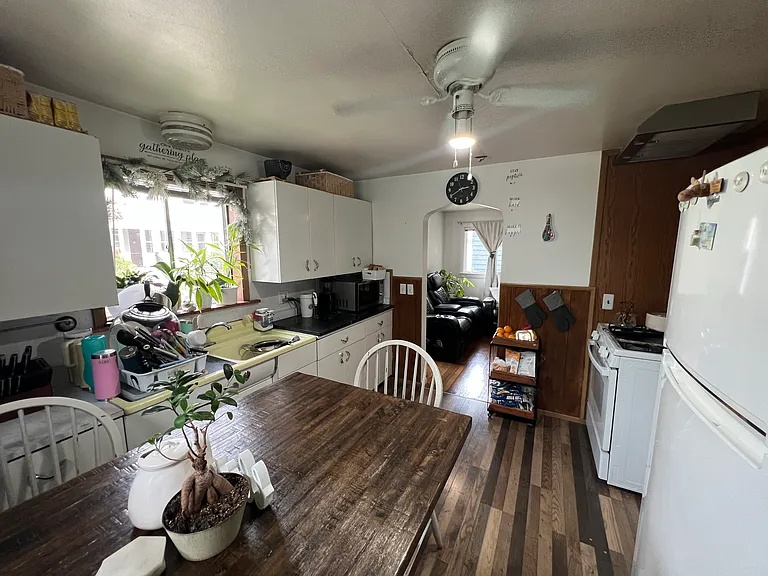6 Cresthill Rd #6 — Photo 7