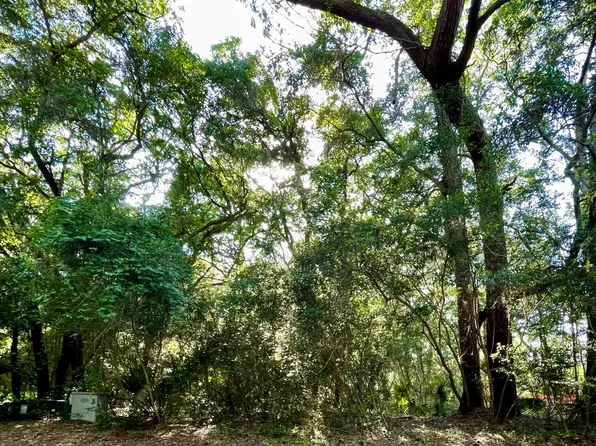 2144 Royal Pine Dr, Seabrook Island, SC 29455