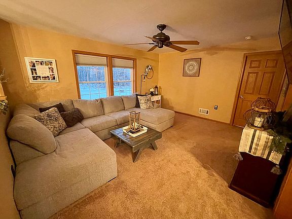 2nd image of 111 Schooner Ct