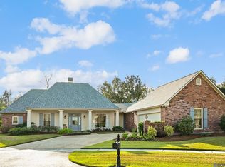 19110 S Trent Jones Dr, Baton Rouge, LA 70810