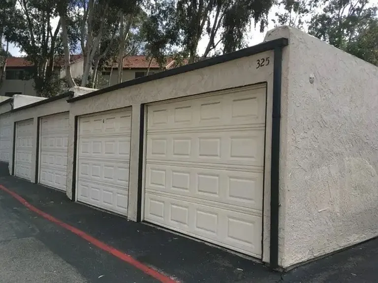 325 N Melrose Dr #H — Photo 19