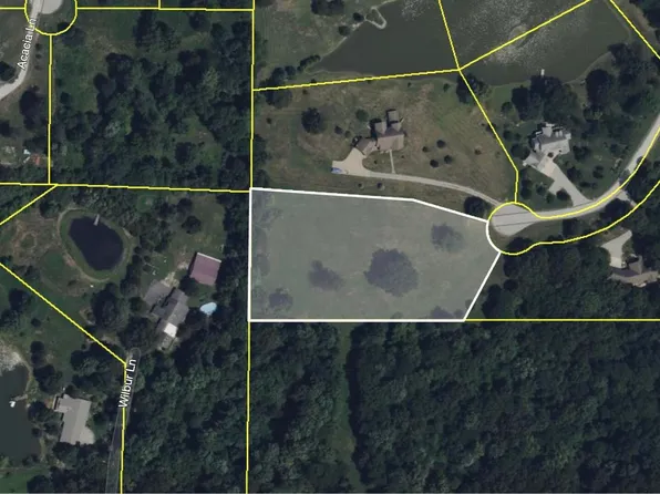 10 Bittersweet Ln, Carbondale, IL 62903