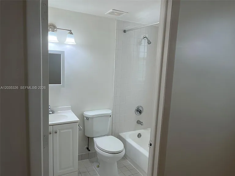1550 Drexel Ave #203 — Photo 15