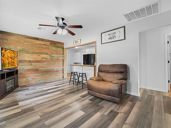 4th image of 150 Herring Dr