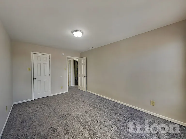 2609 Woodfield Blvd — Photo 13