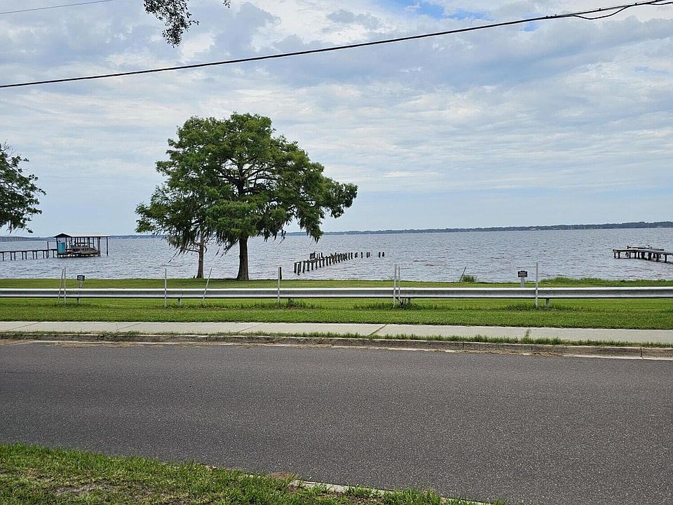 1st image of 514 RIVER Road