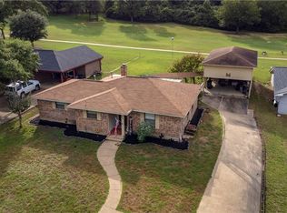 89 Fairway Dr, Hilltop Lakes, TX 77871