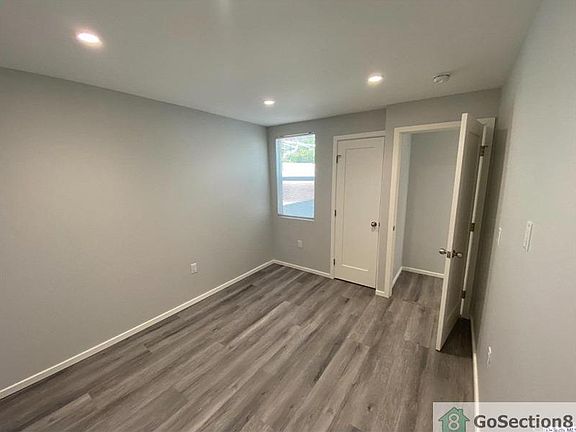 4th image of 10620 Woodward Ave #15