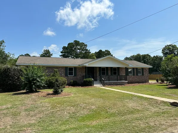 120 Garden Ln, Petal, MS 39465