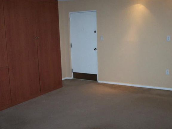 5th image of 8211 12th Way N APT A
