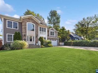 346 Continental Ave, River Edge, NJ 07661