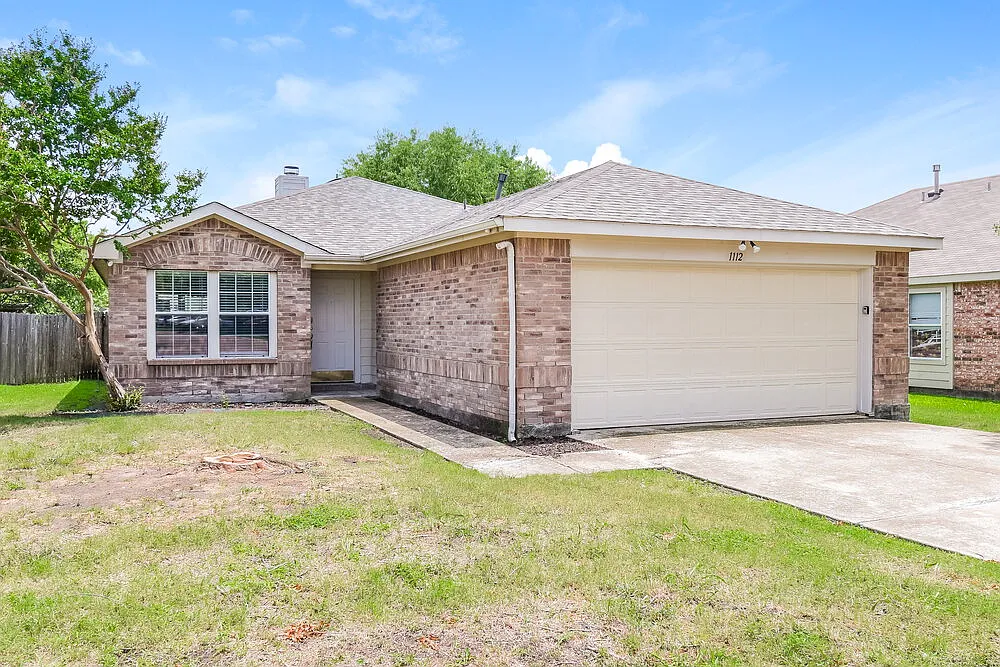 3 bed, 2.0 bath, 1477 sqft, $1,770 — Photo 3