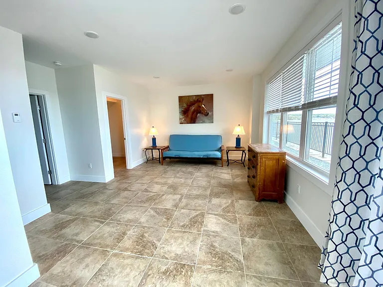 869 E Lakeshore Dr — Photo 15