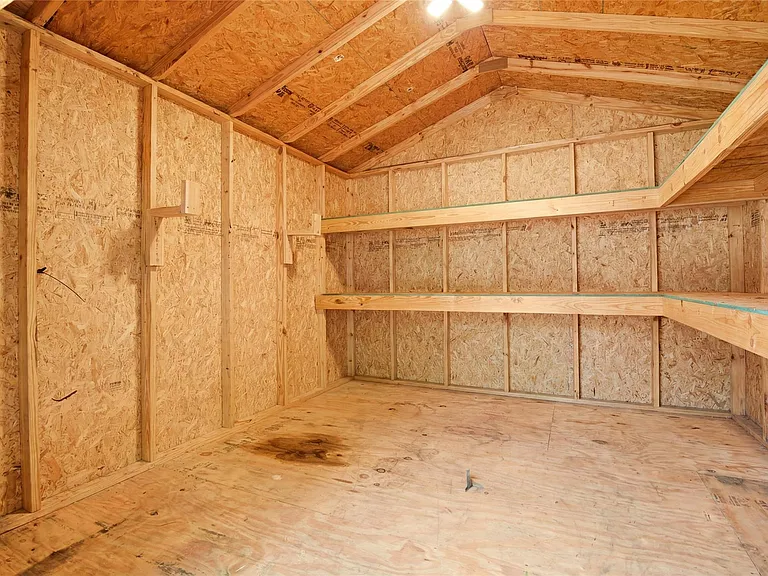 9403 Spaulding St — Photo 48