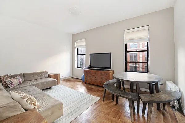 Rented by Compass | media 2