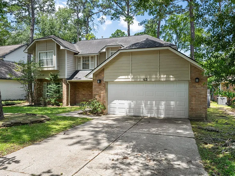43 Hickory Oak Dr — Photo 3