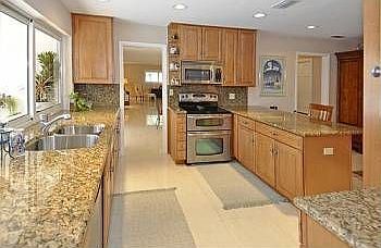 2nd image of 5520 NE 31st Ave