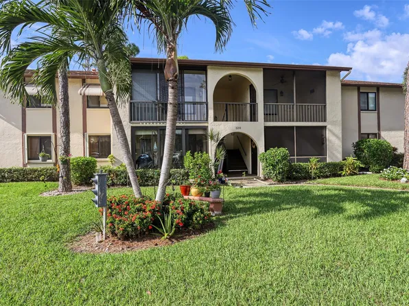 328 Knotty Pine Circle #A2, Greenacres, FL 33463