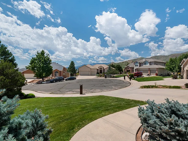 2420 Regal View Ct — Photo 5
