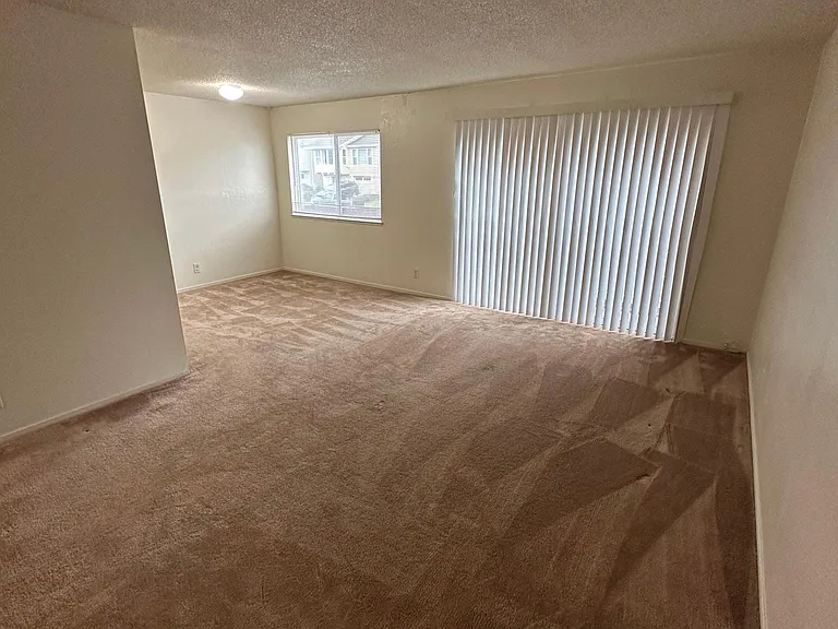 1450 Southgate Ave — Photo 12