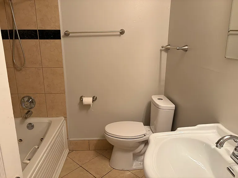 433 Lockner Rd — Photo 5