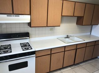 1635 Sunset Ave APT 4, Waukegan, IL 60087