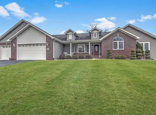 10679 E Whispering Woods Dr, Demotte, IN 46310