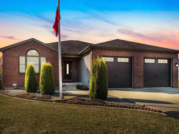 1835 W Fox Lake Rd, Angola, IN 46703