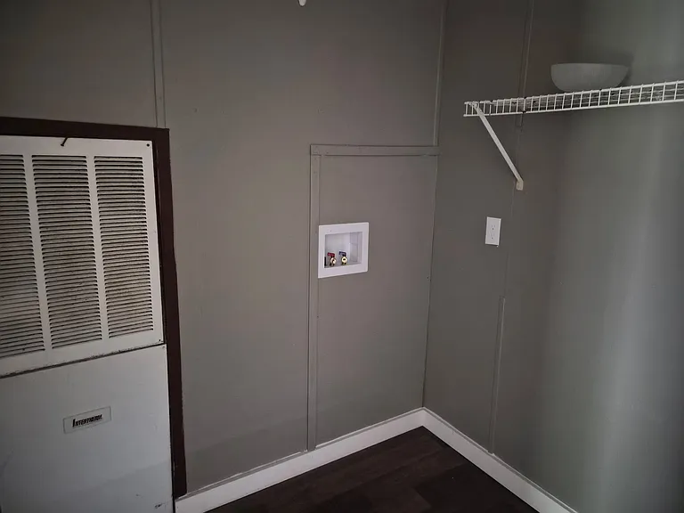 2324 Turnberry Rd — Photo 9