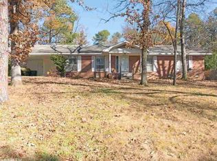 617 Hall Dr, Little Rock, AR 72205