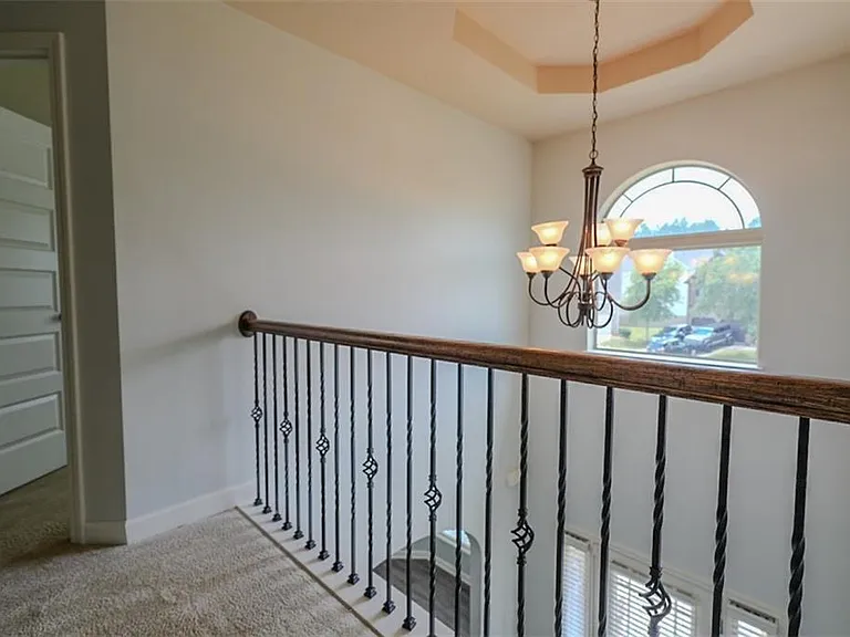 921 Prather Ct — Photo 17