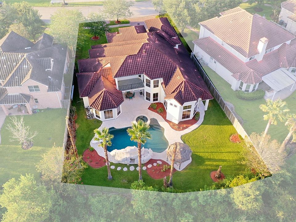 1st image of 19011 Windsor Lakes Dr