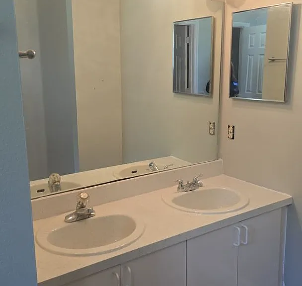 202 Chadworth Dr — Photo 13