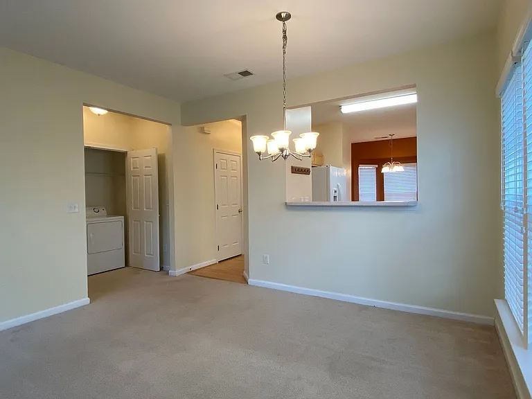 232 Hadley Commons Dr — Photo 8