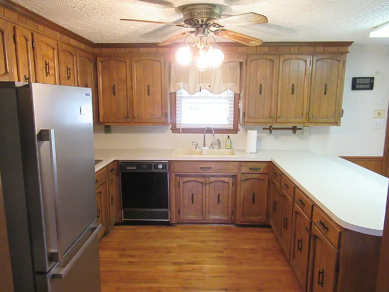 1357 Beal Rd — Photo 7