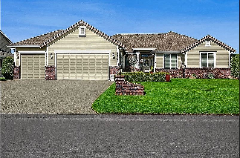 1st image of 14715 155th St E