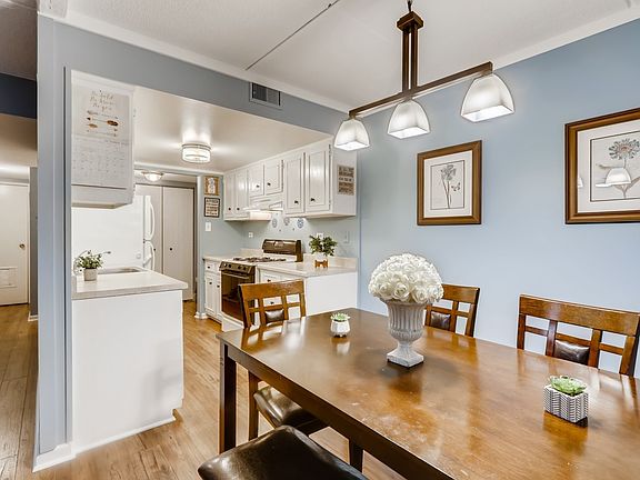 4th image of 505 Redondo Dr APT 309