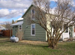 106 N College St, Joseph, OR 97846