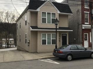 221 E Hector St #A, Conshohocken, PA 19428
