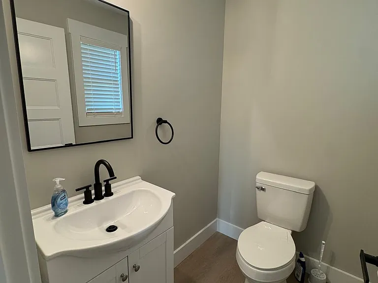 7705 Fox Valley Ln — Photo 8