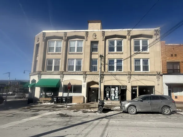 106 Delaware Ave, Olyphant, PA 18447