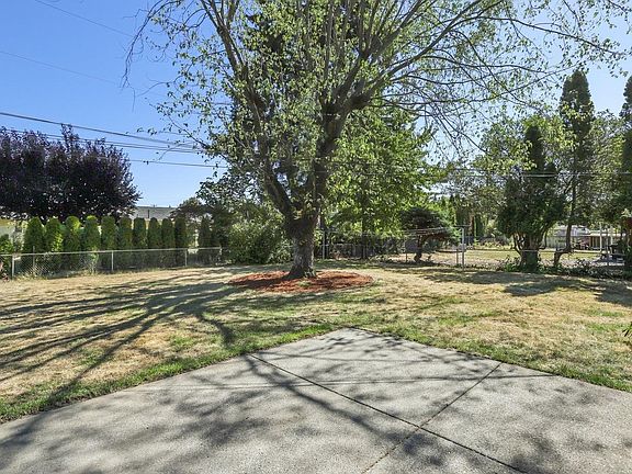 4th image of 511 Flint Way
