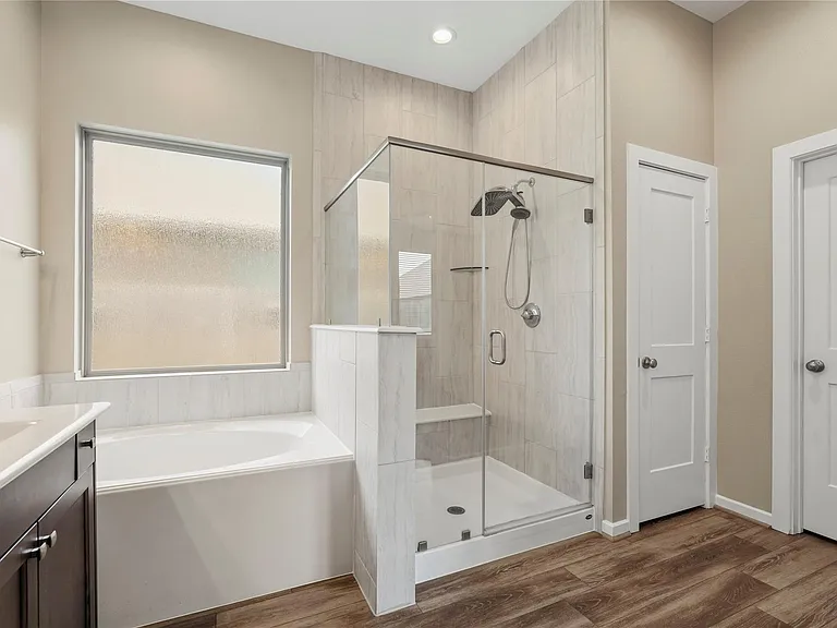 8422 Bay Orchard Dr — Photo 18