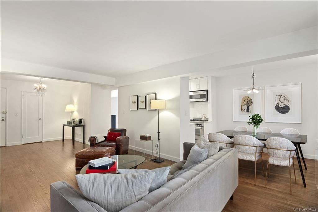 2 Bed 2 Bath Property, New York • 1,150 Sq Ft