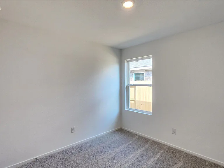 26850 Cascade Sunrise St — Photo 28