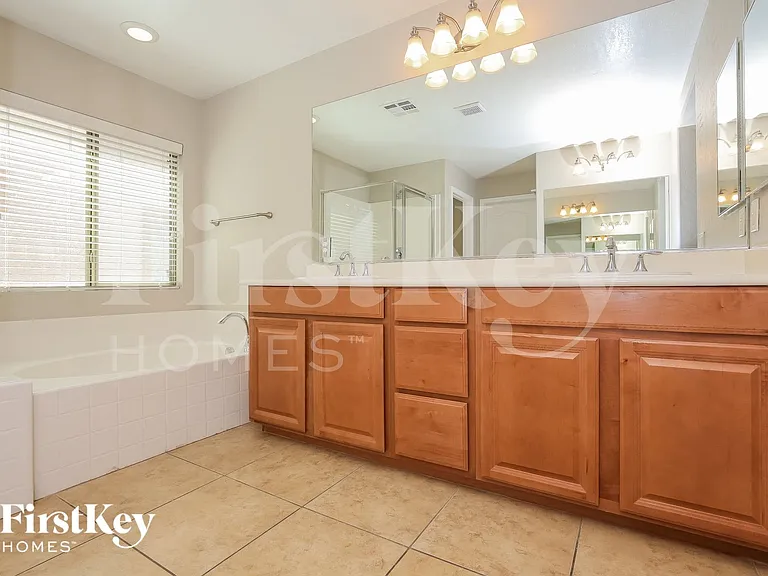 5948 Magic Oak St — Photo 10