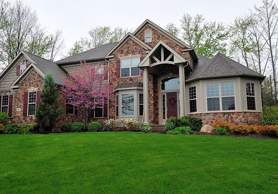 1st image of 64 Sapphire Ln